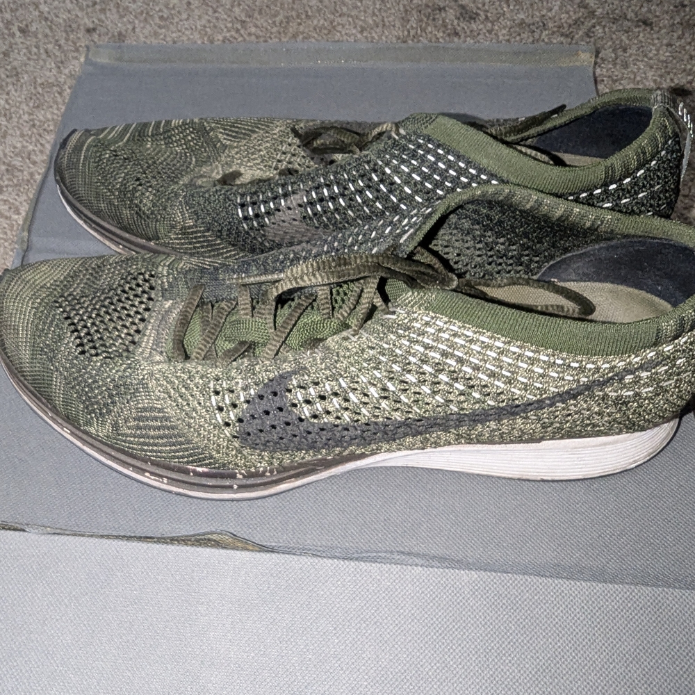 Nike Flyknit Olive Sneakers